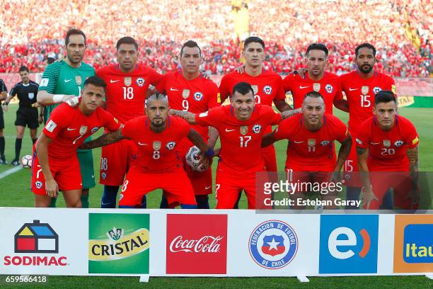 Players of Chile pose for a team photo prior to a match between Chile and Venezuela as part of FIFA 2018 World Cup Qualifier at Monumental Stadium on...