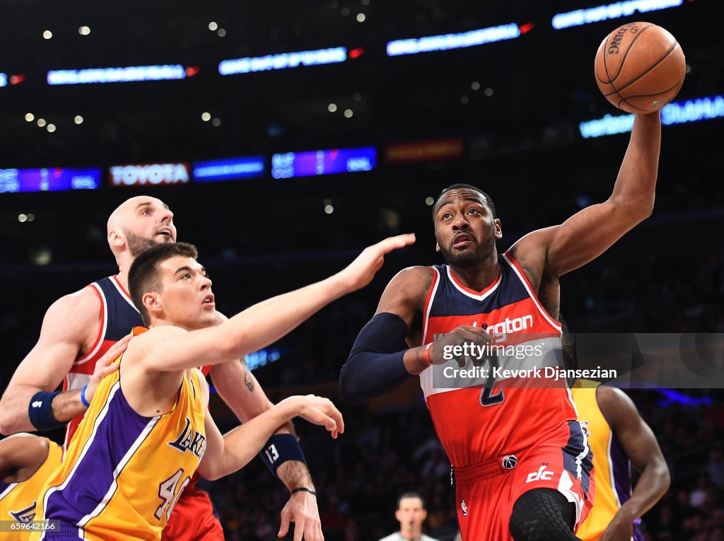 Washington Wizards v Los Angeles Lakers