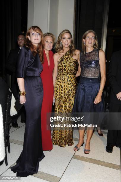 Anne Grauso, Muffie Potter-Aston, Julia Koch and Lisa Cashin attend AMERICAN BALLET THEATRE 2009 Fall Gala at Avery Fisher Hall on October 7, 2009 in...