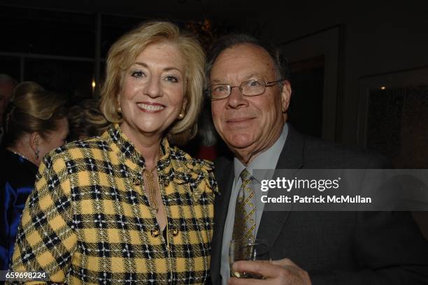 Shelly West Photos and Premium High Res Pictures - Getty Images