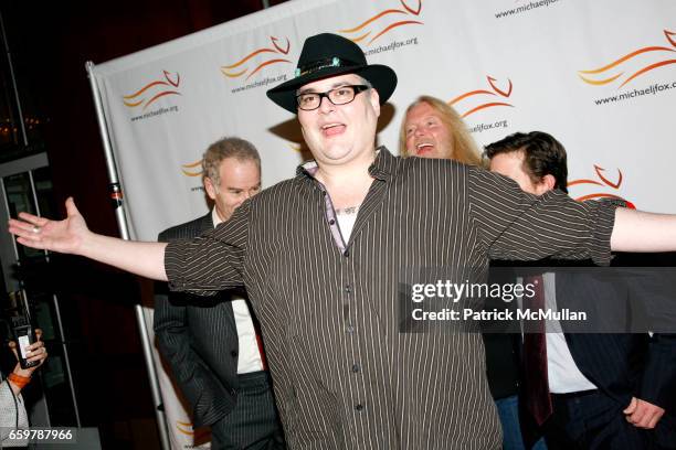 Michael Popper Amber Parkinson Photos and Premium High Res Pictures - Getty Images