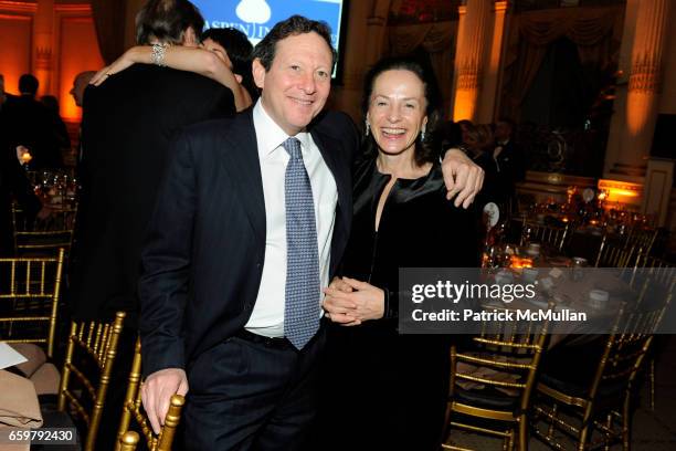 Tom Pritzker Photos and Premium High Res Pictures - Getty Images