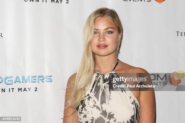 Model Jennifer Akerman attends the premiere for "MindGamers: One Thousand Minds Connected Live" at Regal LA Live Stadium 14 on March 28, 2017 in Los...