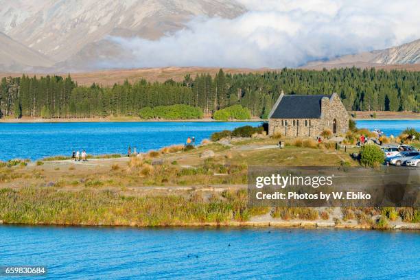 church of good shepherd - 湖 fotografías e imágenes de stock