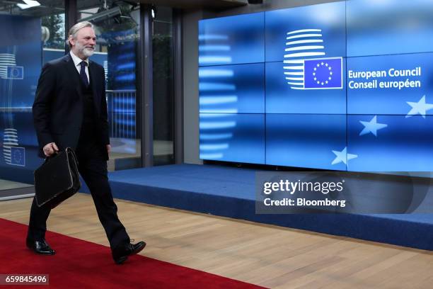 Tim Barrow, U.K. Permanent representative to the European Union , arrives at the European Council in Brussels, Belgium, on Wednesday, March 29, 2017....