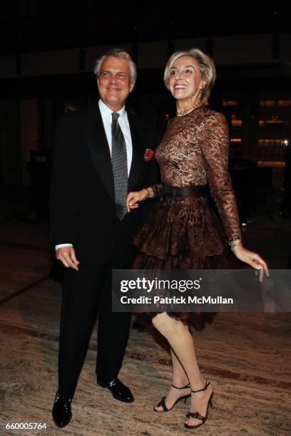 Steve Burke and Karen Burke attend LITERACY PARTNERS 25th Anniversary, "A Gala Evening of Readings" Honoring BARBARA GOLDSMITH, NINA RENNERT DAVIDSON...