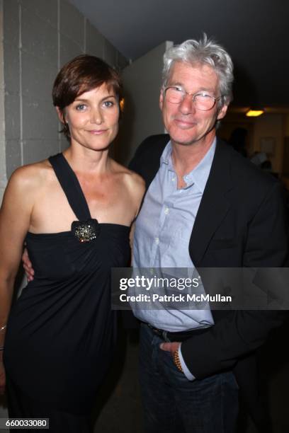 Carey Lowell and Richard Gere attend The 2009 JAMES BEARD FOUNDATION AWARDS at Avery Fisher Hall at Lincoln Center on May 4, 2009 in New York City.