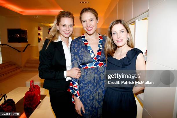 Dasha Valdaz, Alison Brokaw and Tania Higgins attend VALENTINO Fall/Winter 2009 Capsule Collection Preview Luncheon hosted by SERENA BOARDMAN, DORI...