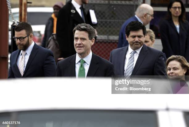 Bill Baroni, former deputy executive director of the Port Authority of New York & New Jersey, center, arrives at federal court in Newark, New Jersey,...