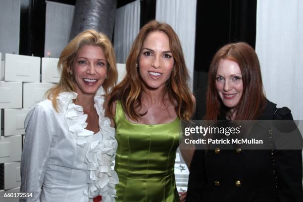 Candace Bushnell, Gigi Levangie Grazer and Julianne Moore attend Celebration of GIGI LEVANGIE GRAZER'S New Book "QUEEN TAKES KING" at Mr. Chow...