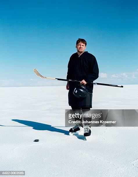 ice hockey player - hockey player stock-fotos und bilder