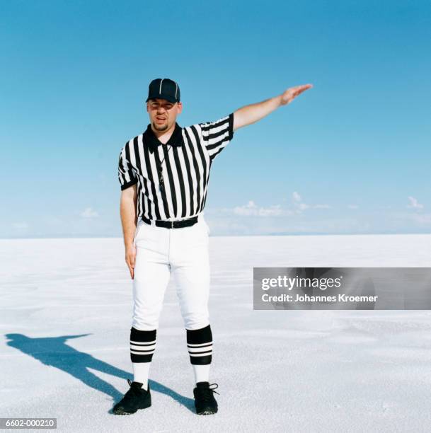 Man Ref Football Referee Portrait Photos and Premium High Res Pictures - Getty ...