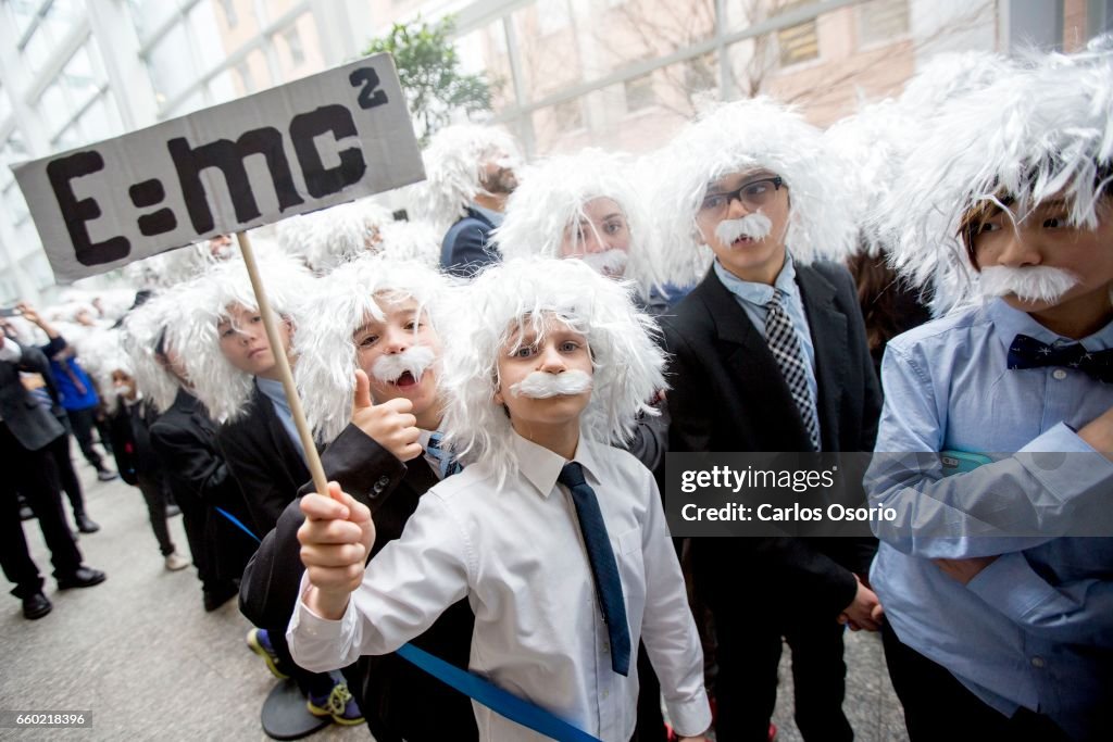 Largest Gathering of Albert Einstein Lookalikes.