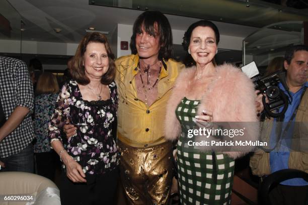 Harriet Shiffman, Rodolfo Valentin, Guest attend RODOLFO VALENTIN'S Salon & Spa Preview Party at 694 Madison Avenue on June 15, 2009 in New York City.