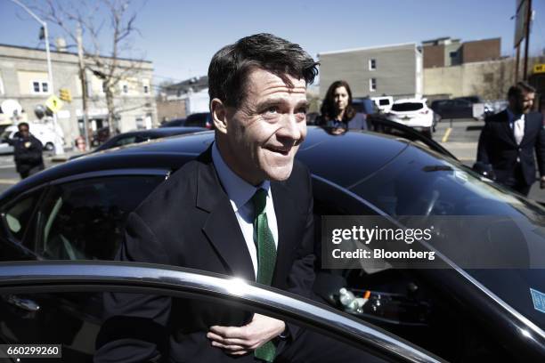 Bill Baroni, former deputy executive director of the Port Authority of New York & New Jersey, exits federal court after sentencing in Newark, New...