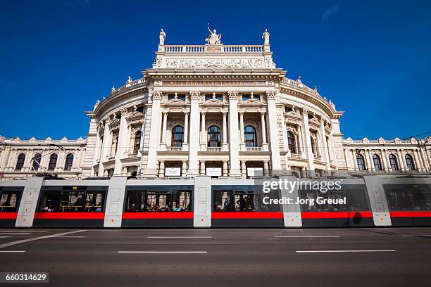 burgtheater - straßenbahn wien stock-fotos und bilder
