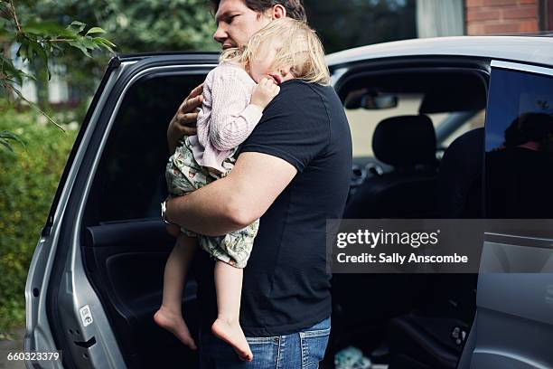 father and daughter - sleeping in car fotografías e imágenes de stock