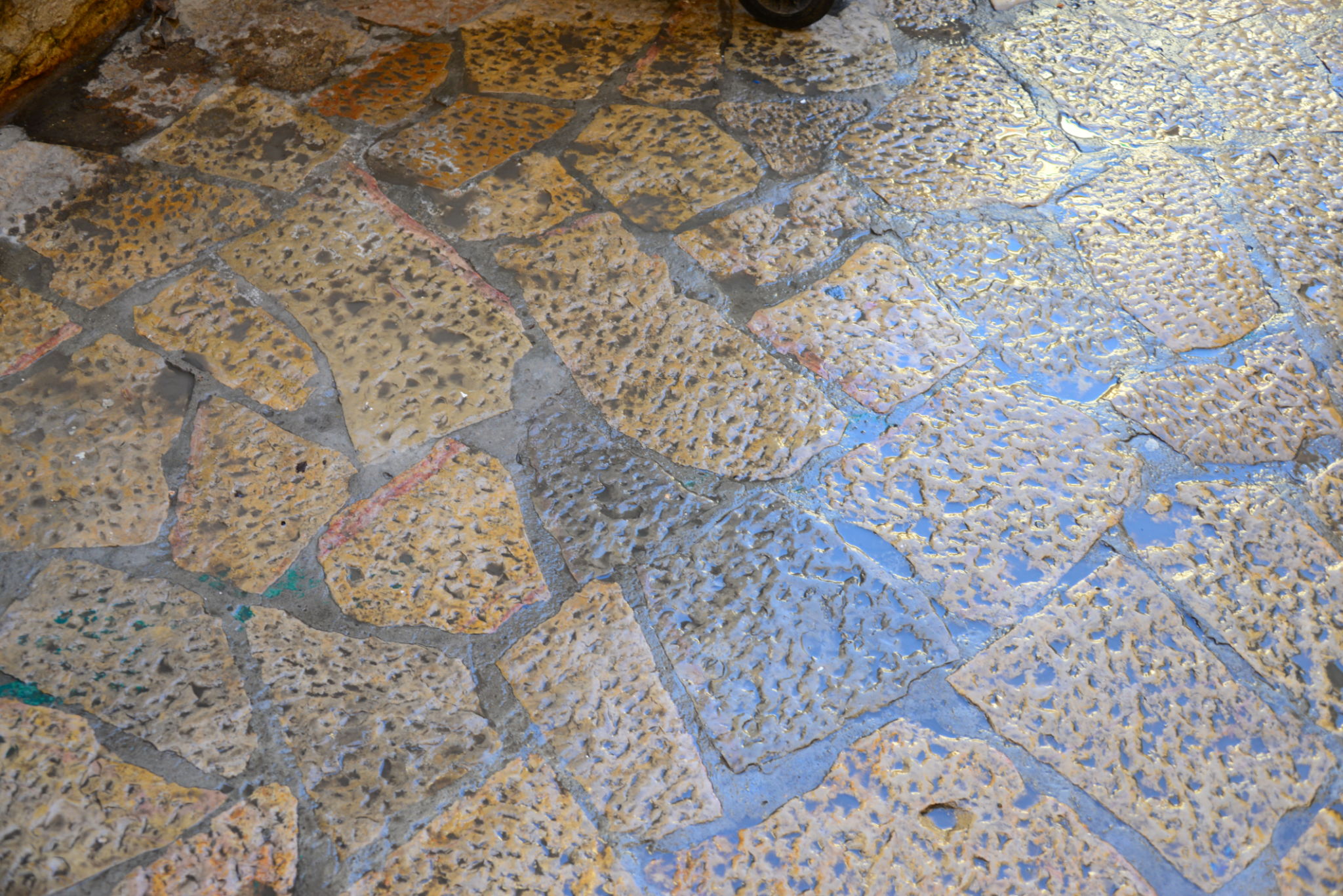 pulizia pavimento pietra