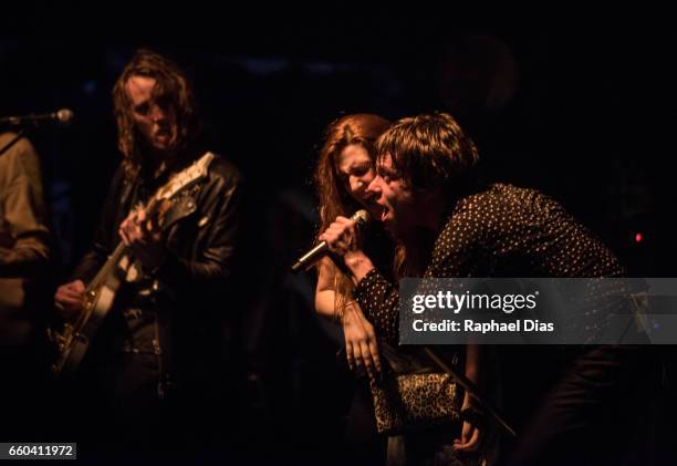 Matt Schultz sings with a fan during Cage The Elephant performance at Circo Voador on March 29, 2017 in Rio de Janeiro, Brazil.