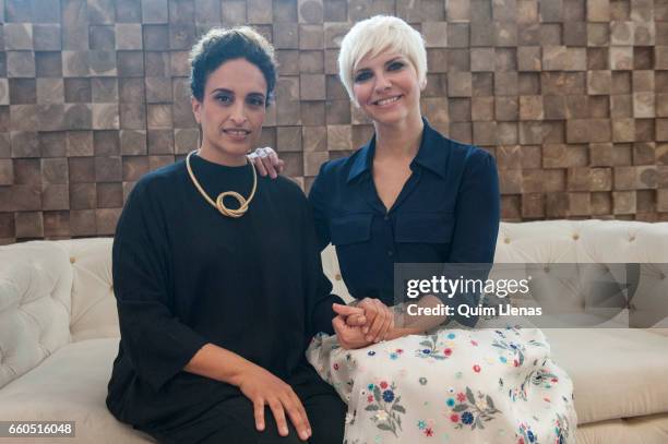 The singers the Israeli Noa and the Spanish Pasión Vega pose for a photo shoot before the press conference for their tour 'Mediterraneas' at the...