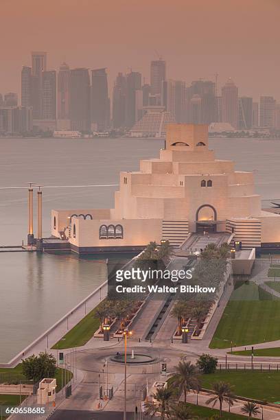 qatar, doha, exterior - museum of islamic art stock pictures, royalty-free photos & images