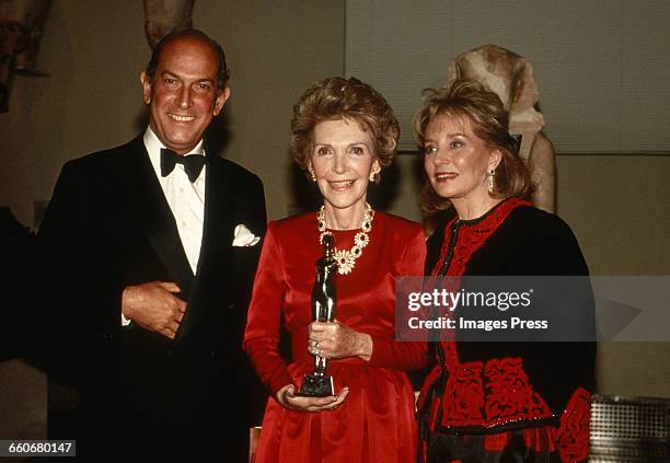 Oscar de la Renta, Nancy Reagan and Barbara Walters circa 1989 in New York City.