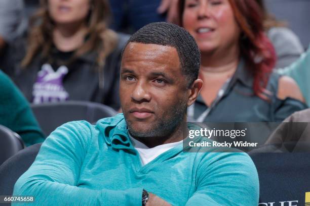 Former NBA player Damon Stoudamire looks on during the game between the Memphis Grizzlies and Sacramento Kings on March 27, 2017 at Golden 1 Center...