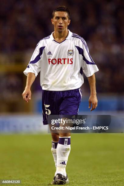 Besnik Hasi, Anderlecht