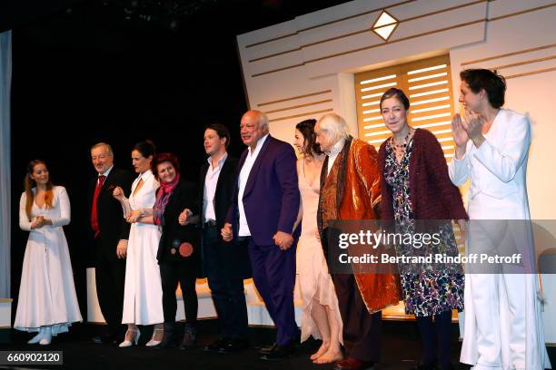 Roxane le Texier, Jean-Jacques Moreau, Odile Cohen, Stage Director Anne Bourgeois, Davy Sardou, Autor Eric-Emmanuel Schmitt, Noemie Elbaz, Jean-Paul...