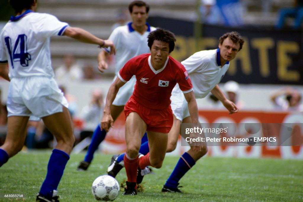 Soccer - World Cup Mexico 86 - Group A - Italy v South Korea
