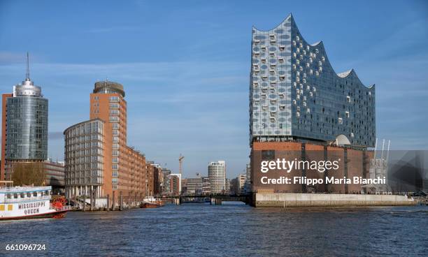 elbphilharmonie - paesaggio urbano stock pictures, royalty-free photos & images