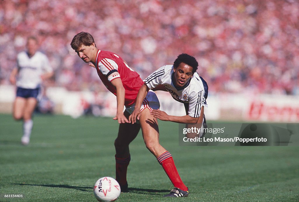 Luton Town v Arsenal At 1988 League Cup Final