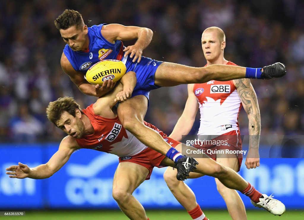 AFL Rd 2 - Western Bulldogs v Sydney