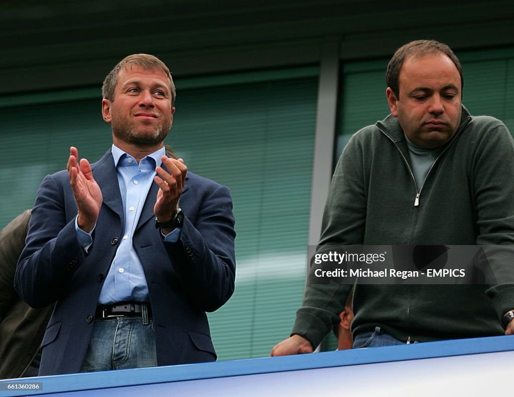 Soccer - FA Barclays Premiership - Chelsea v Aston Villa - Stamford Bridge