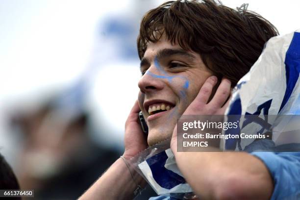 Isreal fans soak up the atmosphere at Lansdowne Road