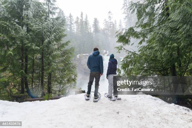 snowshoeing  escape - oregon wilderness stock pictures, royalty-free photos & images