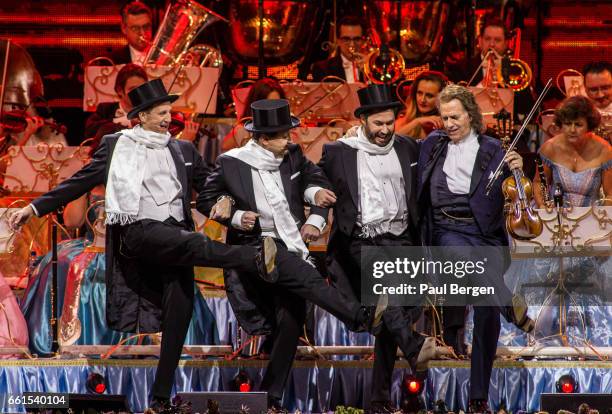 Andre Rieu Harp 2,667 Andre Rieu Photos & High Res Pictures - Getty Images