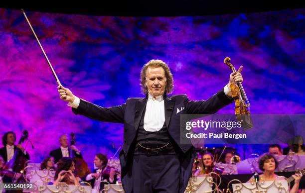 Andre Rieu Harp 969 Andre Rieu Orchestra Stock Photos, High-Res Pictures, and Images ...