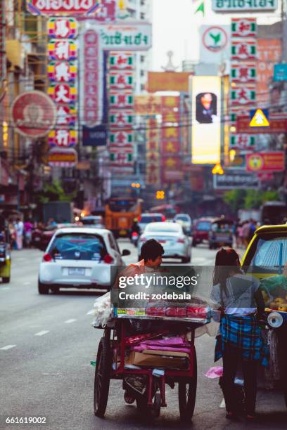 chinatown of bangkok, thailand - thailandia stock pictures, royalty-free photos & images