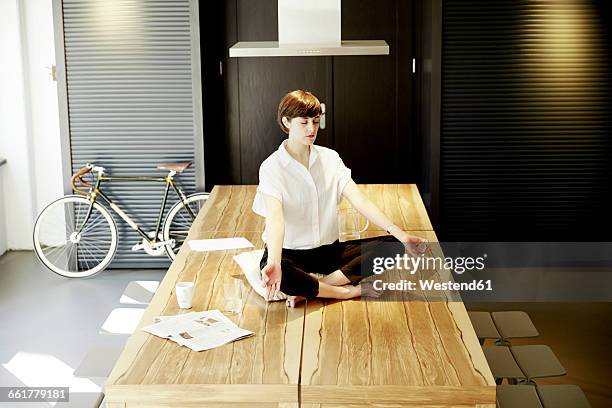 Table Posie Yoga Table Pose Photos and Premium High Res Pictures - Getty Images