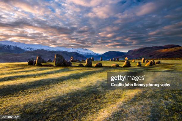 castlerigg stone circle. lake district national park. uk. - castlerigg stone circle stockfoto's en -beelden