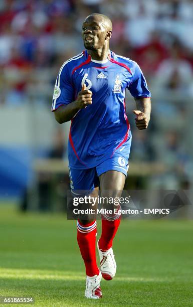 Makelele Claude Makelele Photos Photos and Premium High Res Pictures - Getty Images