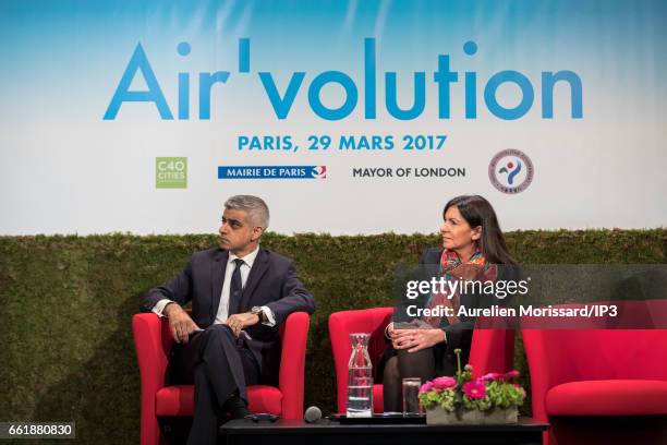 Mayor of Paris and Head of C40 , Anne Hidalgo delivers a speech next to the Mayor of London, Sadiq Khan and Mayor of Seoul, Park Won soon at the City...