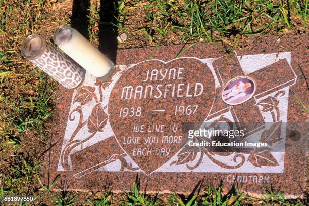 Hollywood Forever Cemetery, Jayne Mansfield Grave, Los Angeles, California.