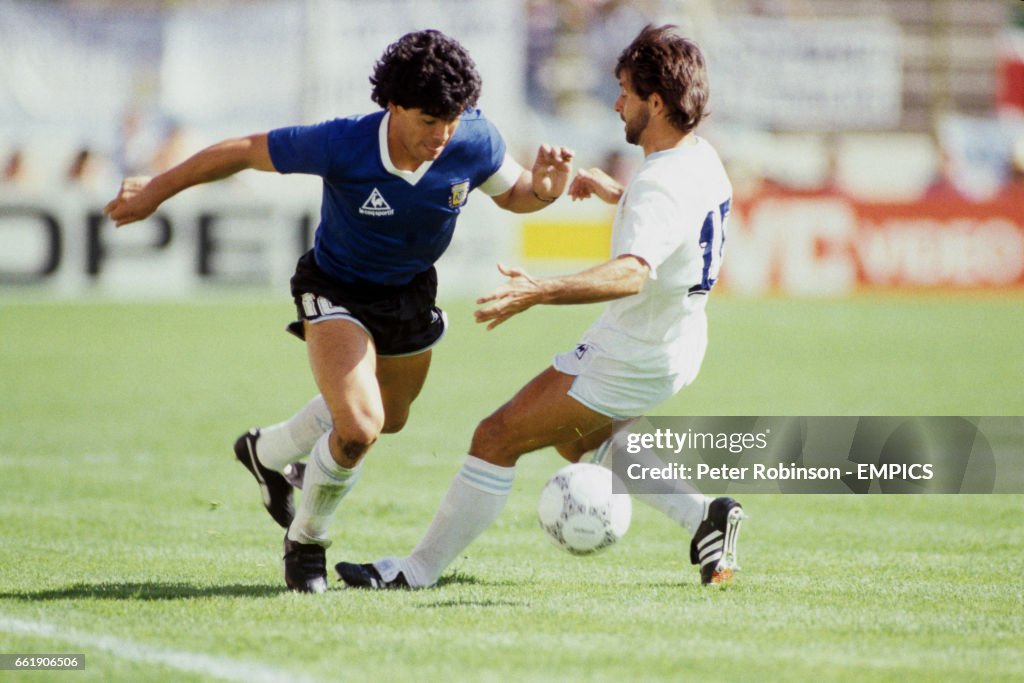 Soccer - World Cup Mexico 1986 - Second Round - Argentina v Uruguay - Cuauhtemoc Stadium