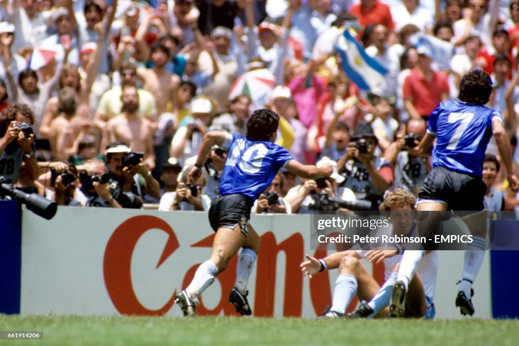 Soccer - World Cup Mexico 1986 - Quarter Final - England v Argentina - Azteca Stadium