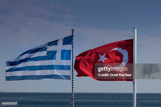 greek and turkish flags - bandera turca fotografías e imágenes de stock