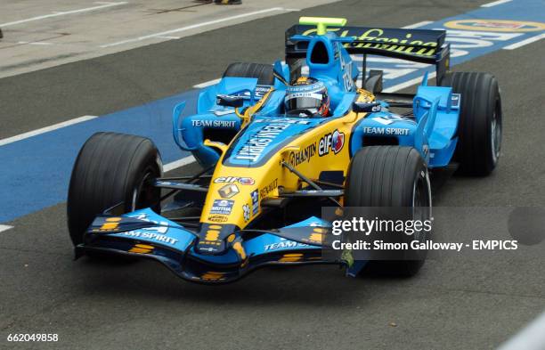 Renault R 26 Racing Renault R26 Formula Photos and Premium High Res Pictures - Getty Images