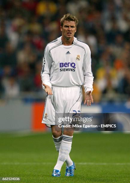 Beckham Real 604 Beckham Real Madrid 2006 Stock Photos, High-Res Pictures, and ...