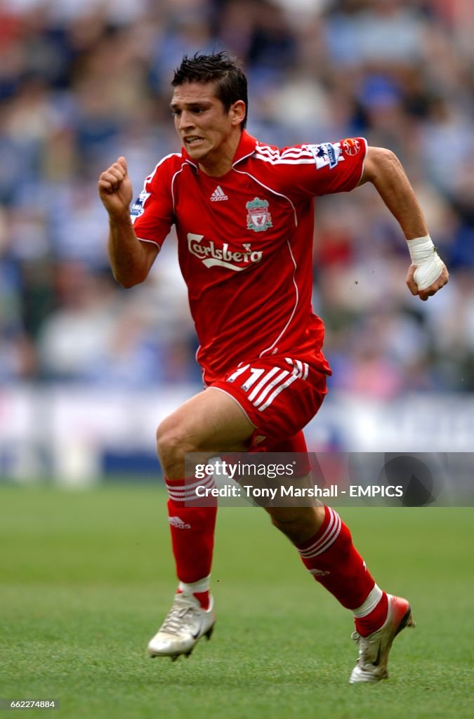 Soccer - FA Barclays Premiership - Reading v Liverpool - Madejski Stadium